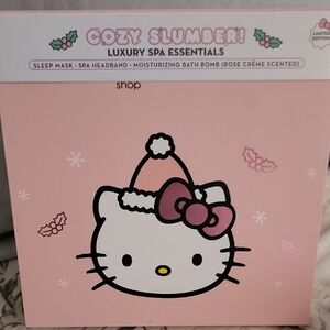 Hello Kitty Pink Bath Soak & Bubbles
